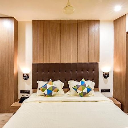 Hotel Nexus Rajkot Eksteriør bilde