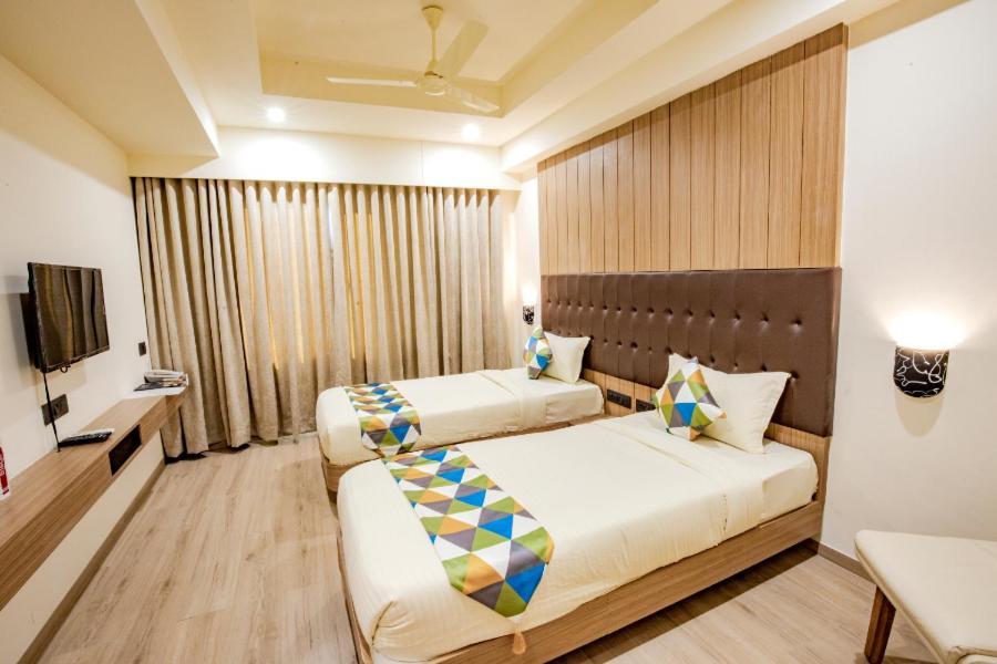 Hotel Nexus Rajkot Eksteriør bilde